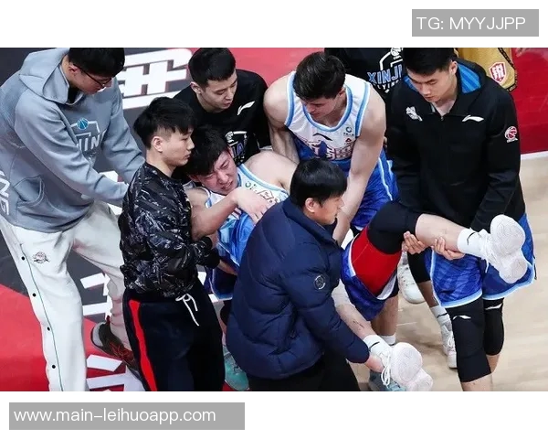 阿贾克斯球迷病重未能实现现场观赛遗愿令人心痛