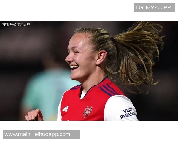 阿森纳女足正式签约19岁瑞典后卫霍尔姆贝里迎新血液注入